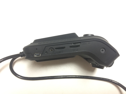 Lichtgewicht4g WiFi Dashcam met Gebouwd in g-Sensoren 2,7 Duimlcd Lijnopname