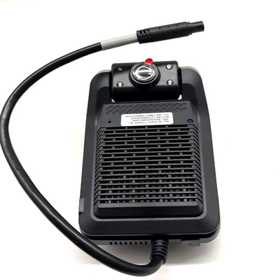 Intelligente DMS en ADAS AI Dashcam all-in-one ontwerp met ingebouwde 4G/WiFi/GPS frontview