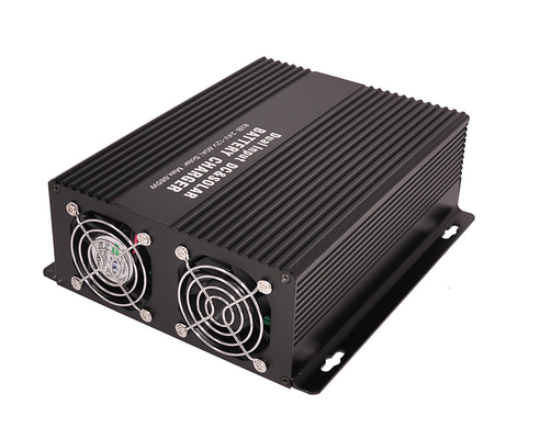 Zonnegelijkstroom de Batterijlader MPPT Bluetooth van TRS 685W voor Voertuig
